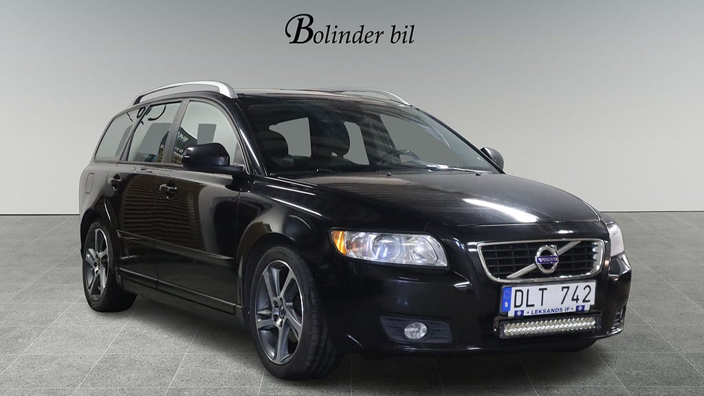 Volvo V50 D2 Momentum NYBESIKTIGAD DRAG HELSKINN 1,95 RÄNTA HEMLE