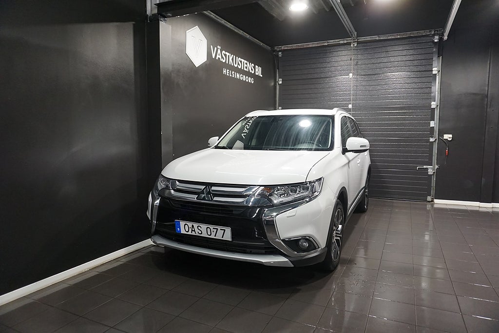 Mitsubishi Outlander 2.2 Di-D 4WD Automatisk, Business, 7-Sits, Navi, B-Kam 150hk