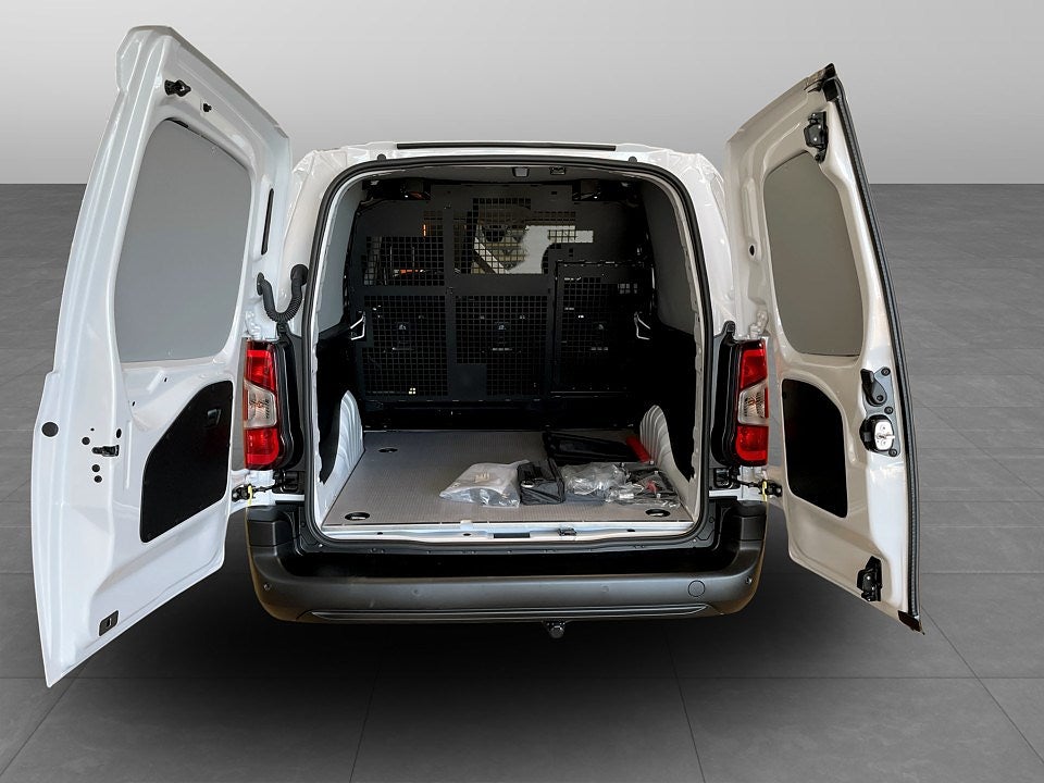 Bild på Peugeot Partner Crew Cab 1,5 BlueHDi 130hk Aut - EDITION! SERVICE & VINT