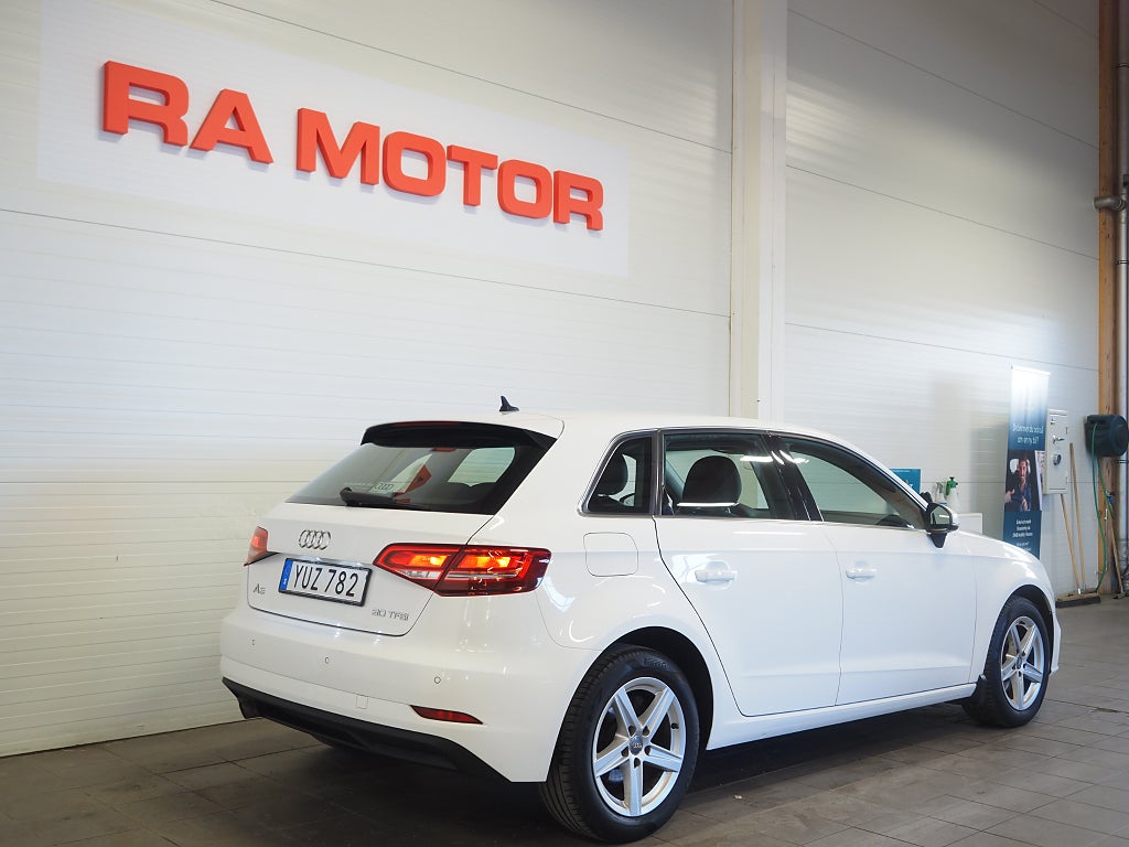 Audi A3 SB 30 TFSI Proline P-Sensorer Adaptiv Farthållare 2019
