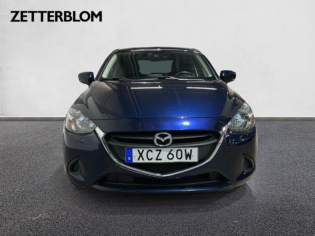 Halvkombi Mazda 2 5 av 15