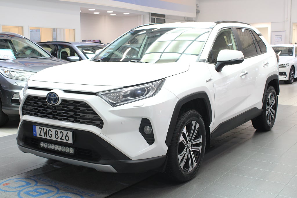 Toyota RAV4 Hybrid AWD-i E-CVT Executive 360/Krok/Blis/skinn