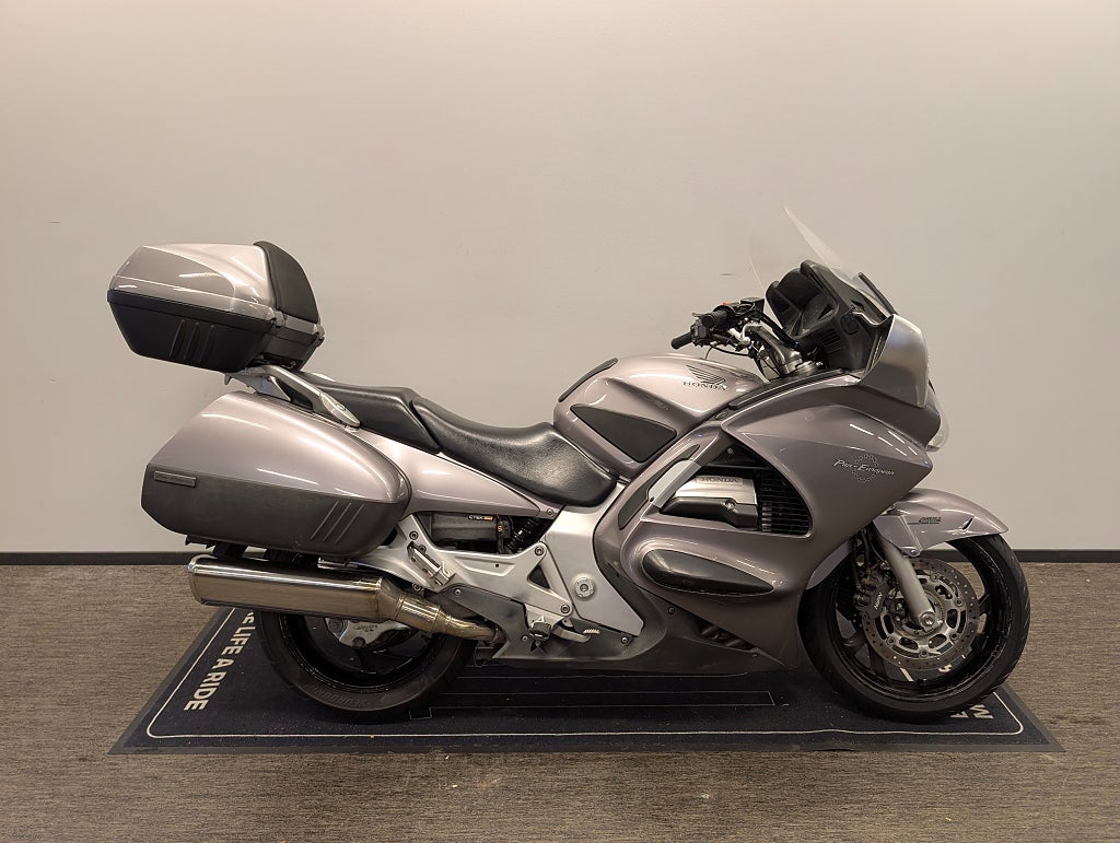 Honda ST1300 Pan-European 