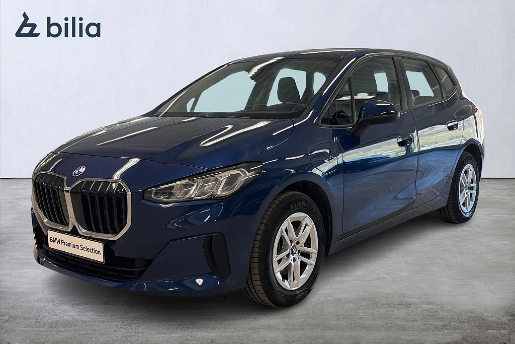 BMW 225e xDrive | Backkamera | Rattvärme | Navigation | PDC