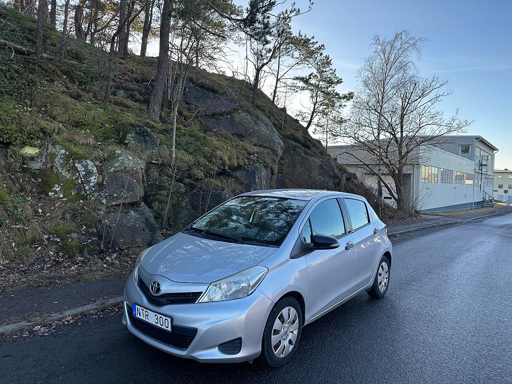 Toyota Yaris 5-dörrar 1.33 Dual VVT-i Life Euro 5.  0%Ränta