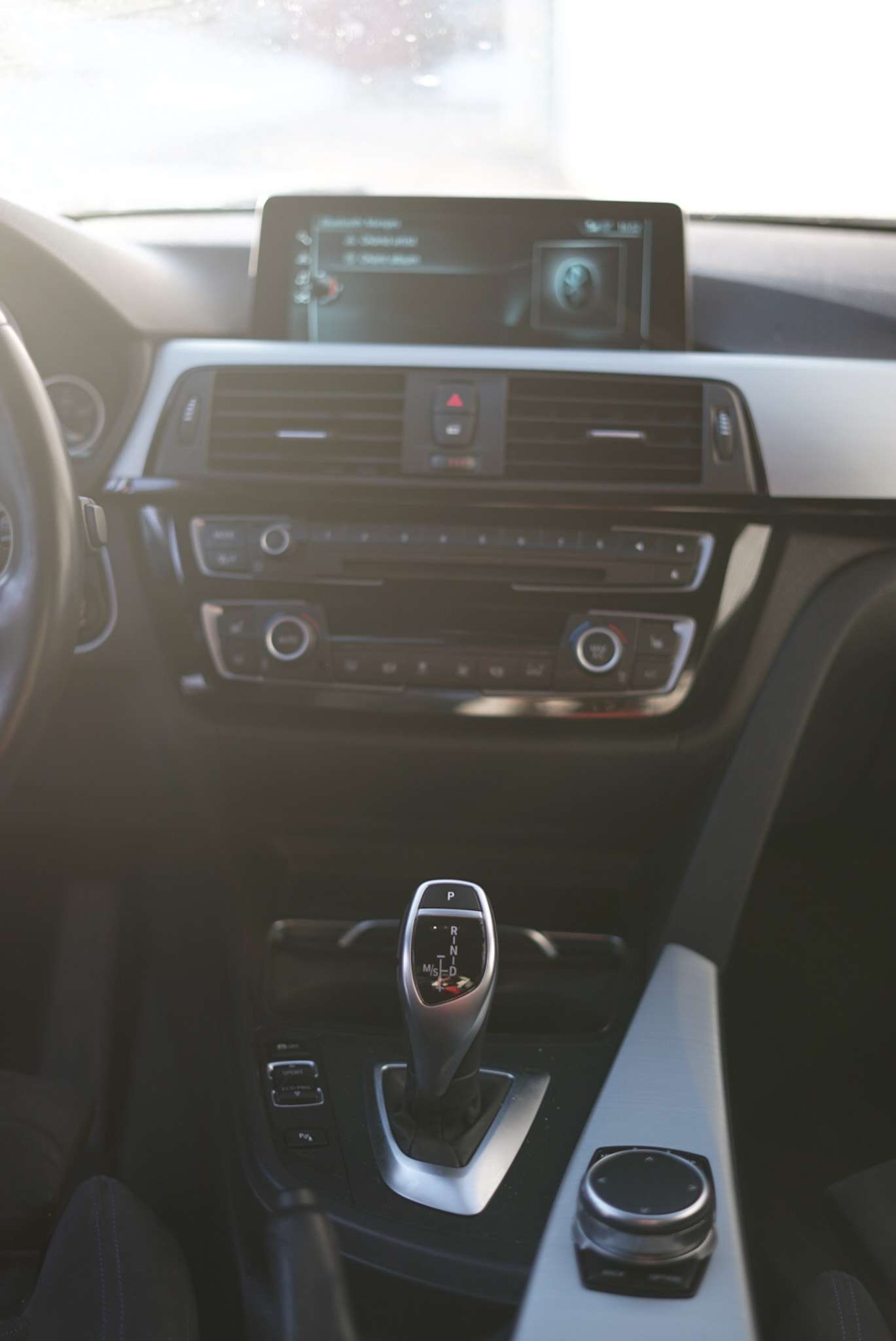 BMW 320 2017, bild 5/39