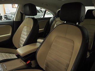 Sedan Volkswagen CC 12 av 18