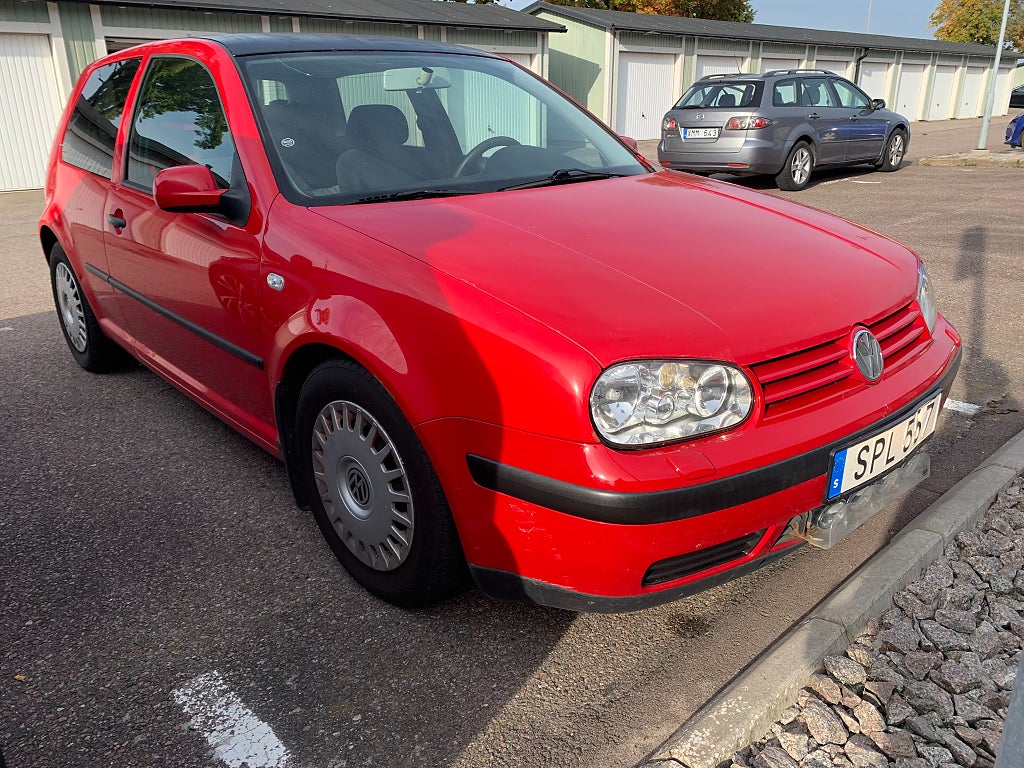 Volkswagen Golf 1.6 Comfortline besiktad AC Servad 