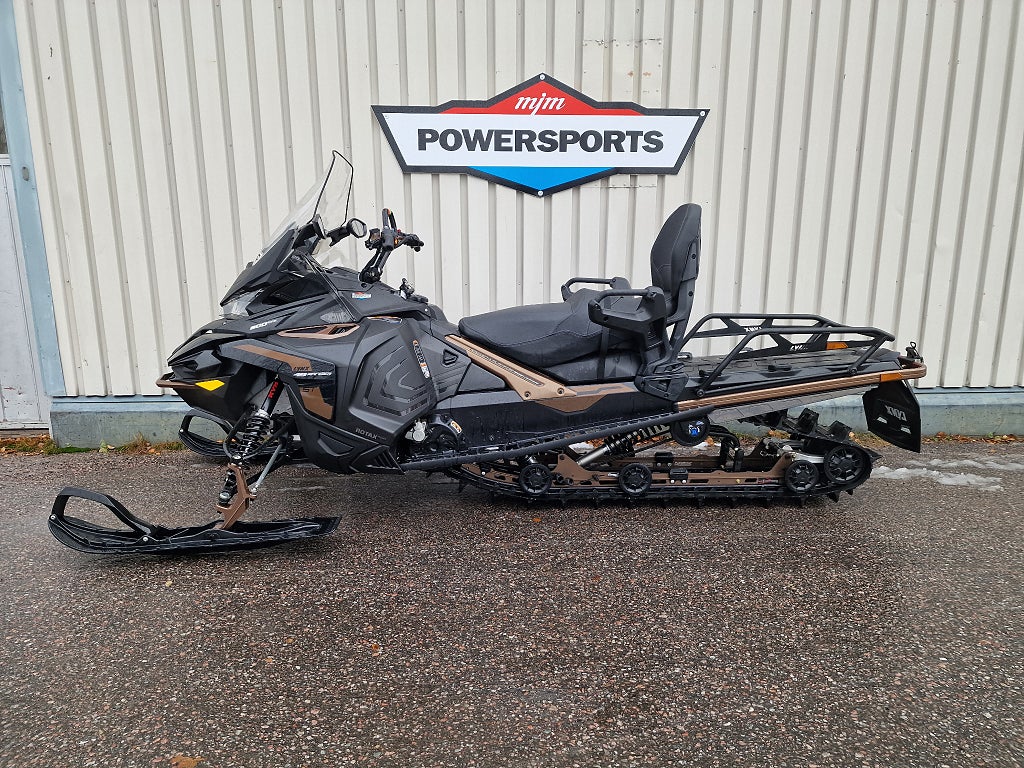 Lynx 49 Ranger ST 900 Ace   