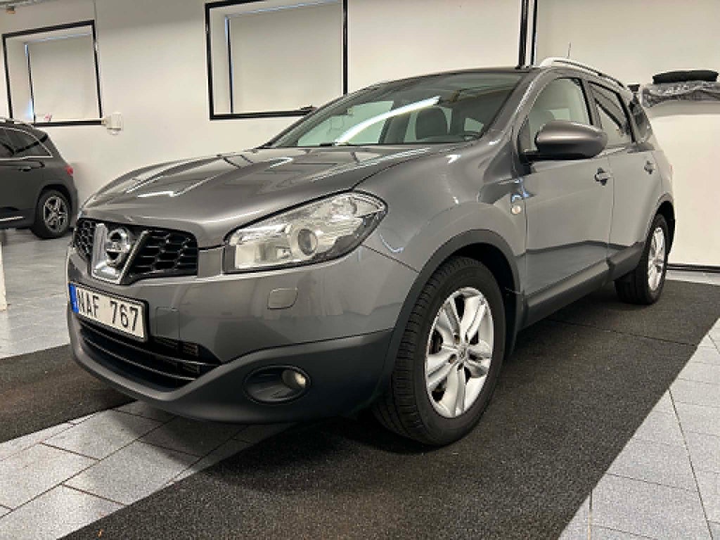Nissan Qashqai+2 1.6 dCi 130 hk 7 sits Panorama Drag Nybes Nyservad Nav
