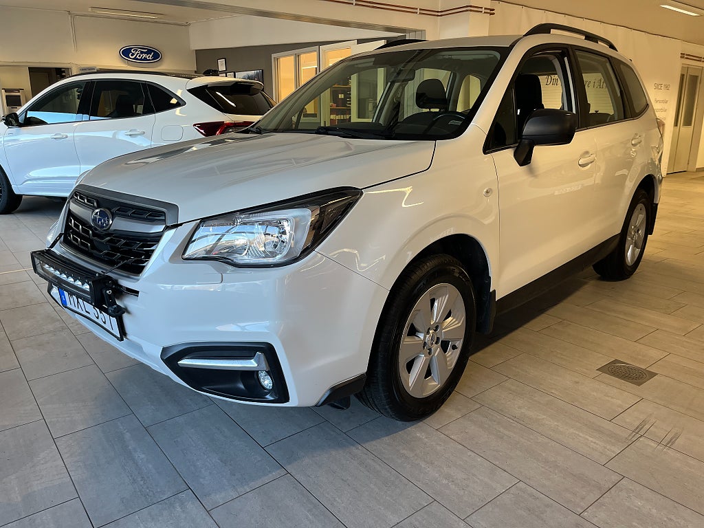 Subaru Forester 2.0 4WD Lineartronic Euro 6
