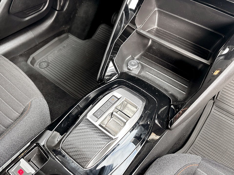 Bild på Peugeot E-208 Active Pack 50kWh 136hk Aut BACKSENSORER CARPLAY