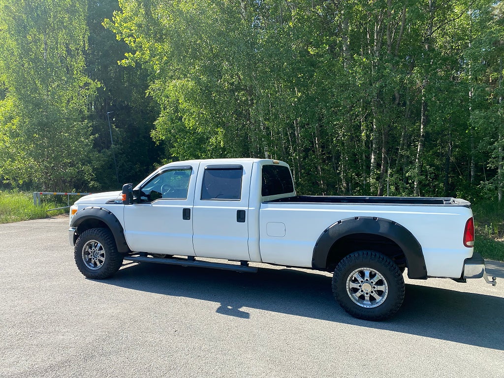 Ford F-350 Super Duty XLT Crew cab 6.7 V8