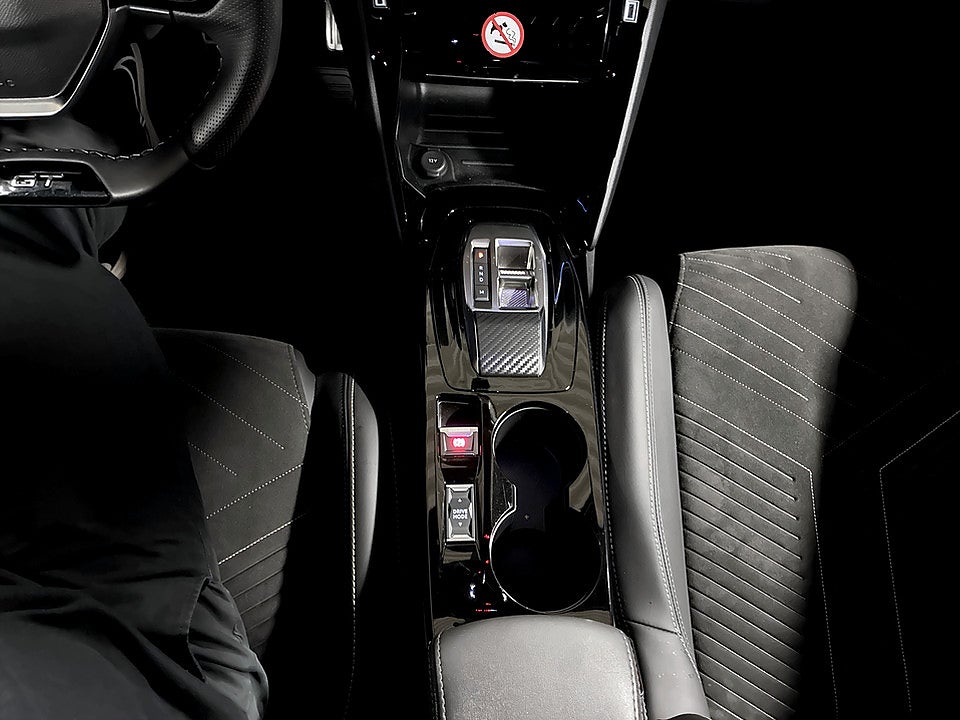 Bild på Peugeot 2008 GT 1.2 PT 130hk Aut B-KAMERA CARPLAY
