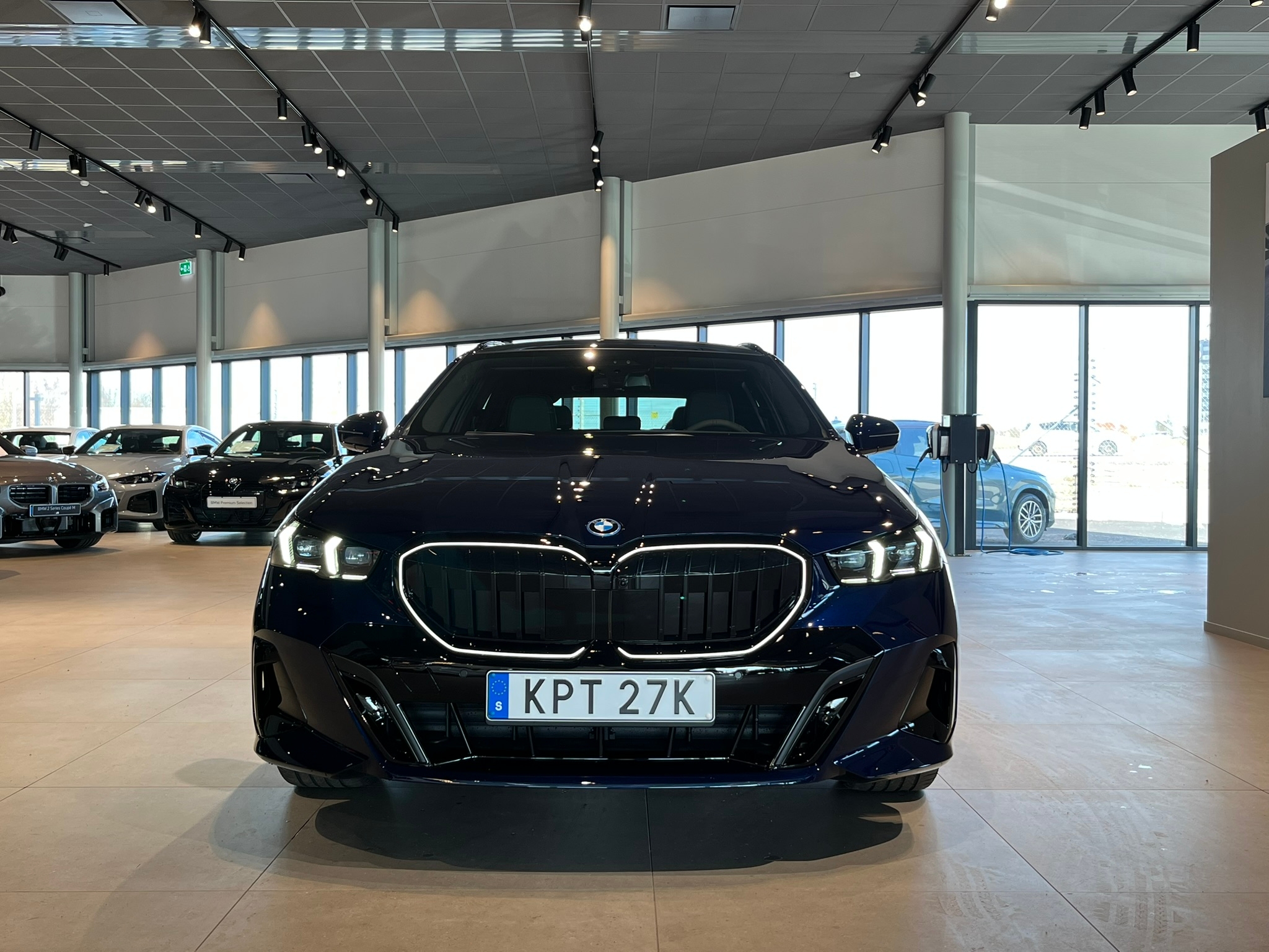 BMW 530 e xDrive Touring M Sport Pro 2026, bild 2/55