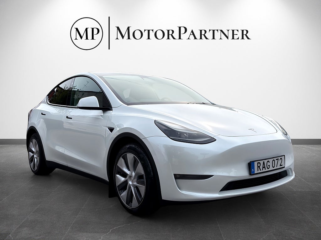 Tesla Model Y Long Range AWD Autopilot Dragkrok MOMS 514hk
