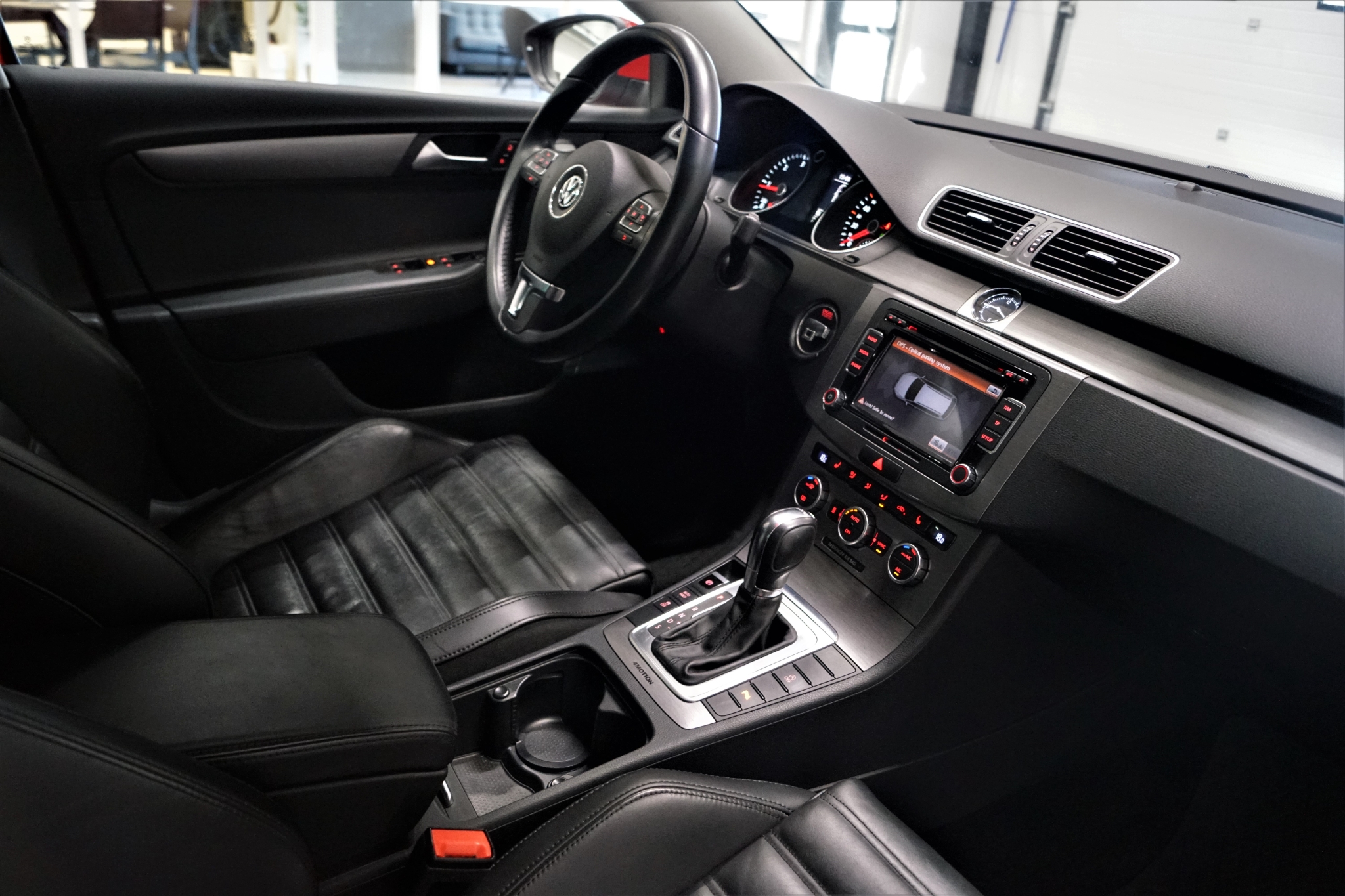 Volkswagen Passat 2.0 TDI 4M DSG Premium 2014, bild 7/45