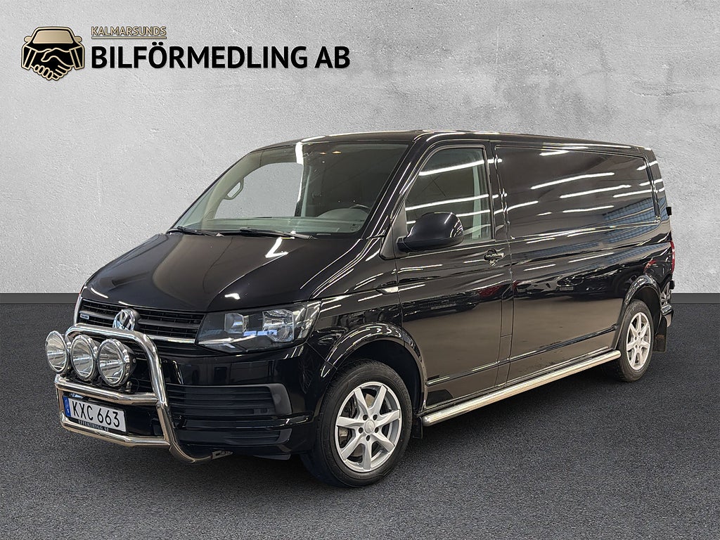 Volkswagen Transporter T30 2.0 TDI 4M LWB D-Värm Drag GPS Carplay Nybes 180hk