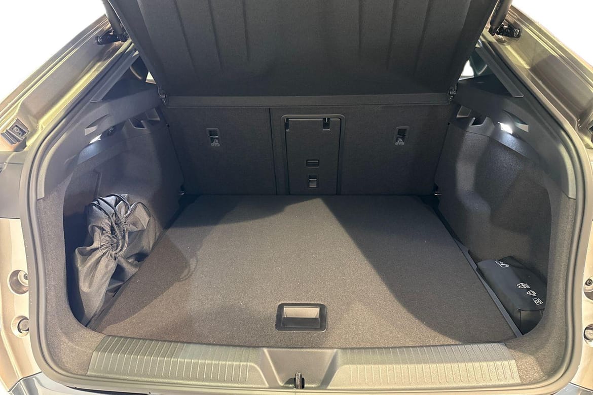 Cupra Tavascan 2025, bild 2/10
