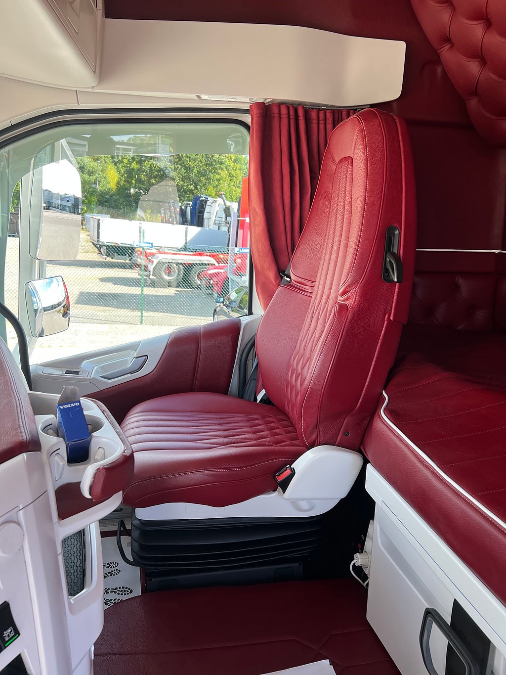 Volvo FH13 500 6x2 Dragbil med Hydraulik, Klädd hytt mm
