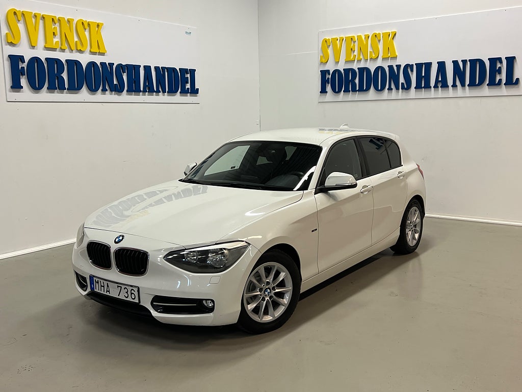 BMW 116 i Sport Line (5-Dörrars) (14.900 Mil) (Keyless) Euro 5