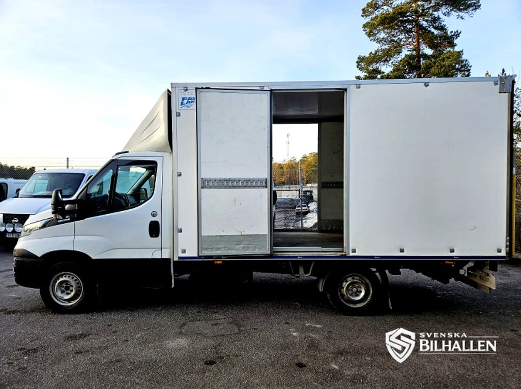 Iveco Daily 2.3 JTD Hi-Matic BG-Lyft Fjärr Moms Dubbla Sidodörrar