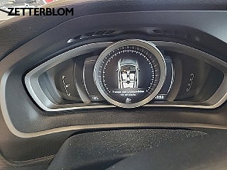 Halvkombi Volvo V40 Cross Country 11 av 13