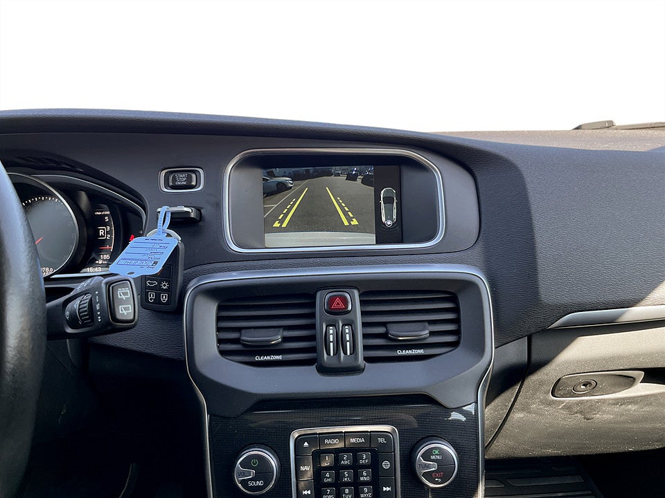 Bild på Volvo V40 D2 Momentum 120hk B-KAMERA PANO