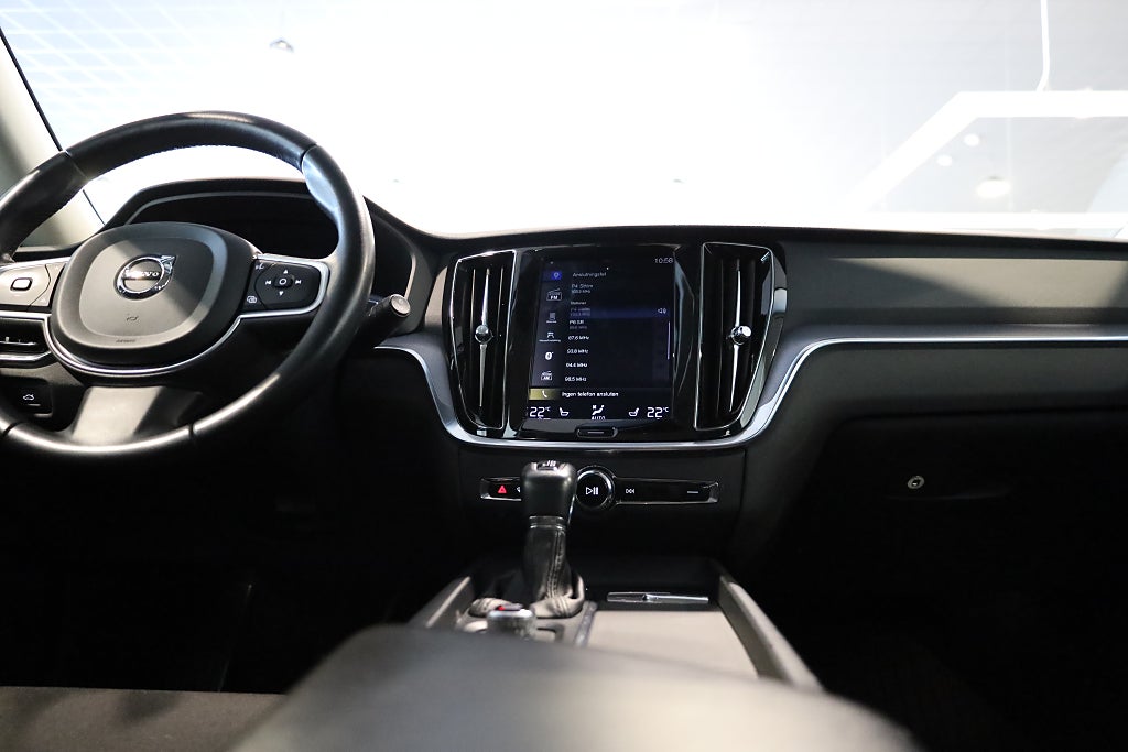 Volvo V60 D3 150HK Geartronic Momentum Advanced VOC PDC 2019