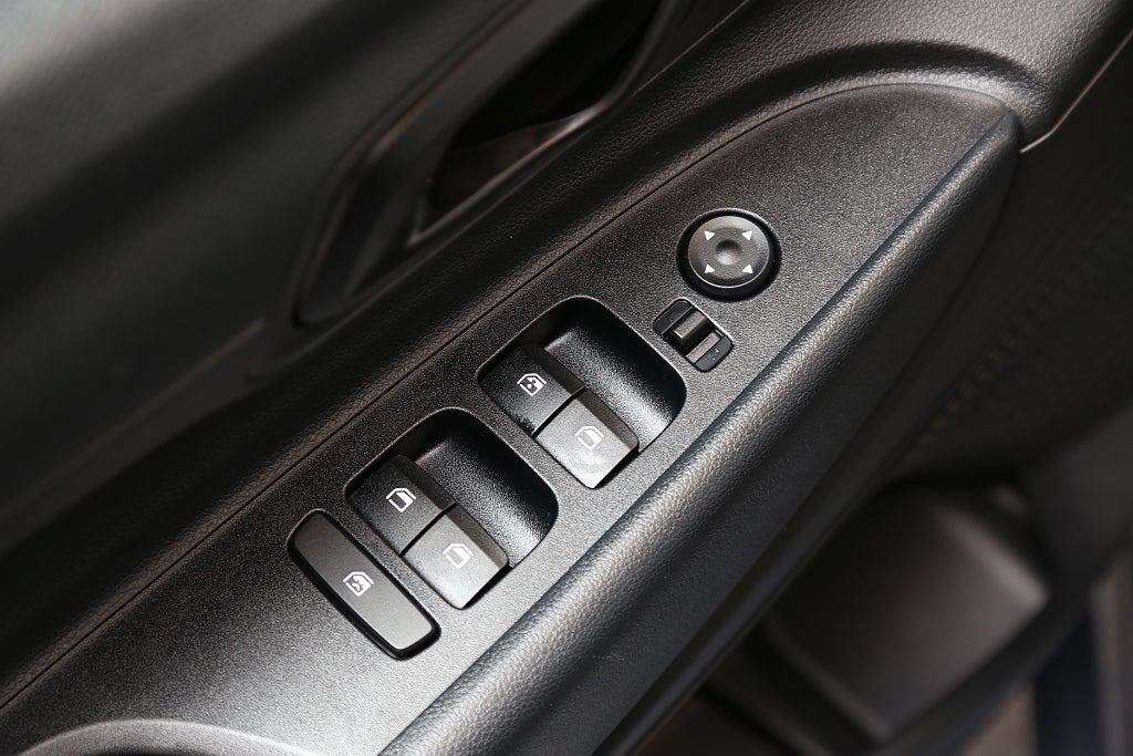 Hyundai i20 1,0 T-GDI 100hk 7DCT MHEV Essential Motorvärmare 2022