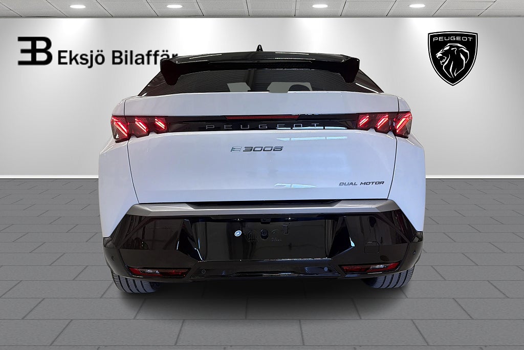 Peugeot E-3008, 214hp, 2026