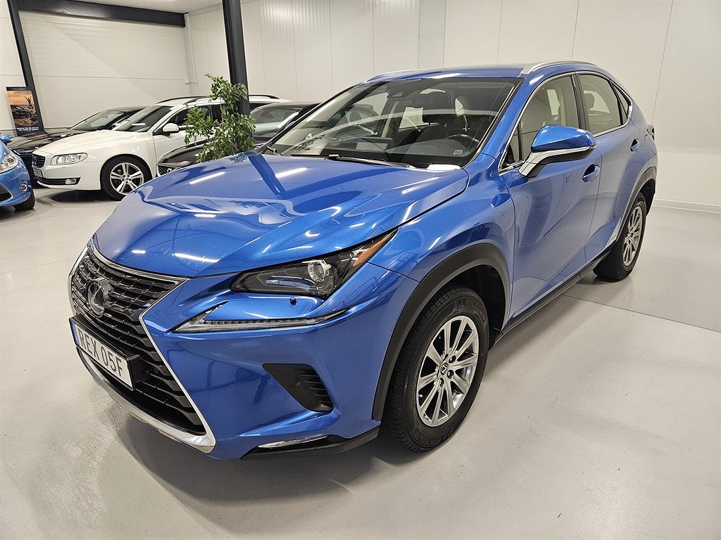 Lexus NX 300h 2.5 AWD E-CVT Business Line