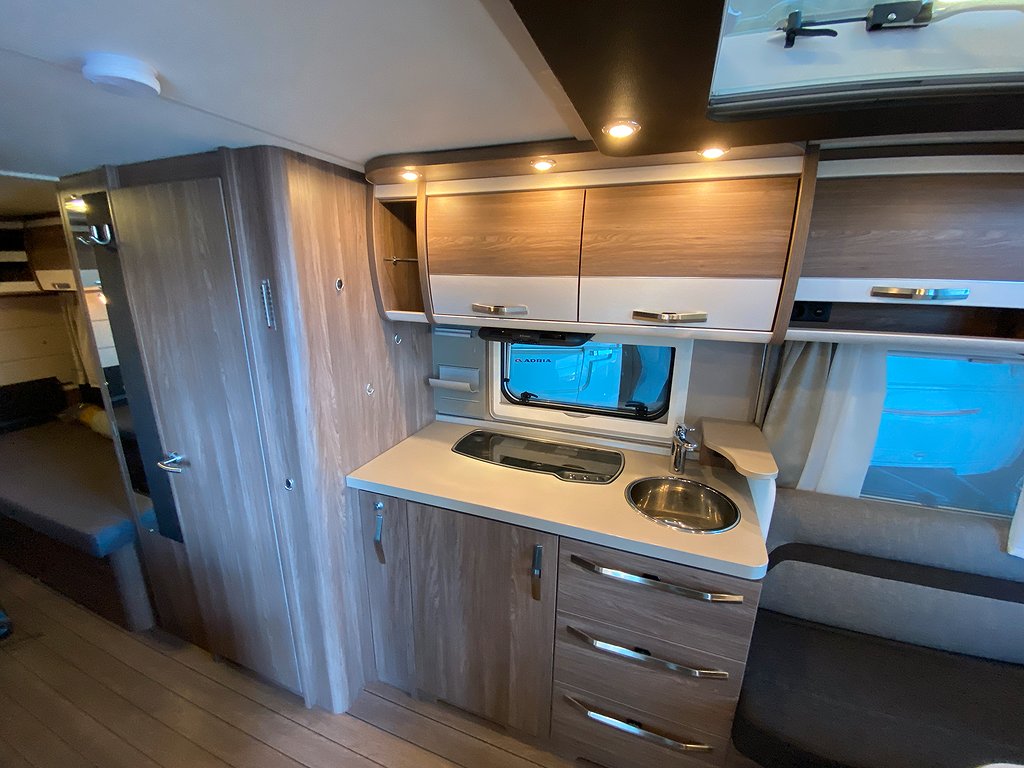 Knaus 590 UE Scandinavian Selection / Alde / Förtält - Knaus