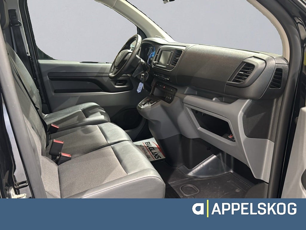 Peugeot e-Expert Pro+ L2 50 kWh |RÄNTA 3,99%|V-HJUL INGÅR| thumbnail