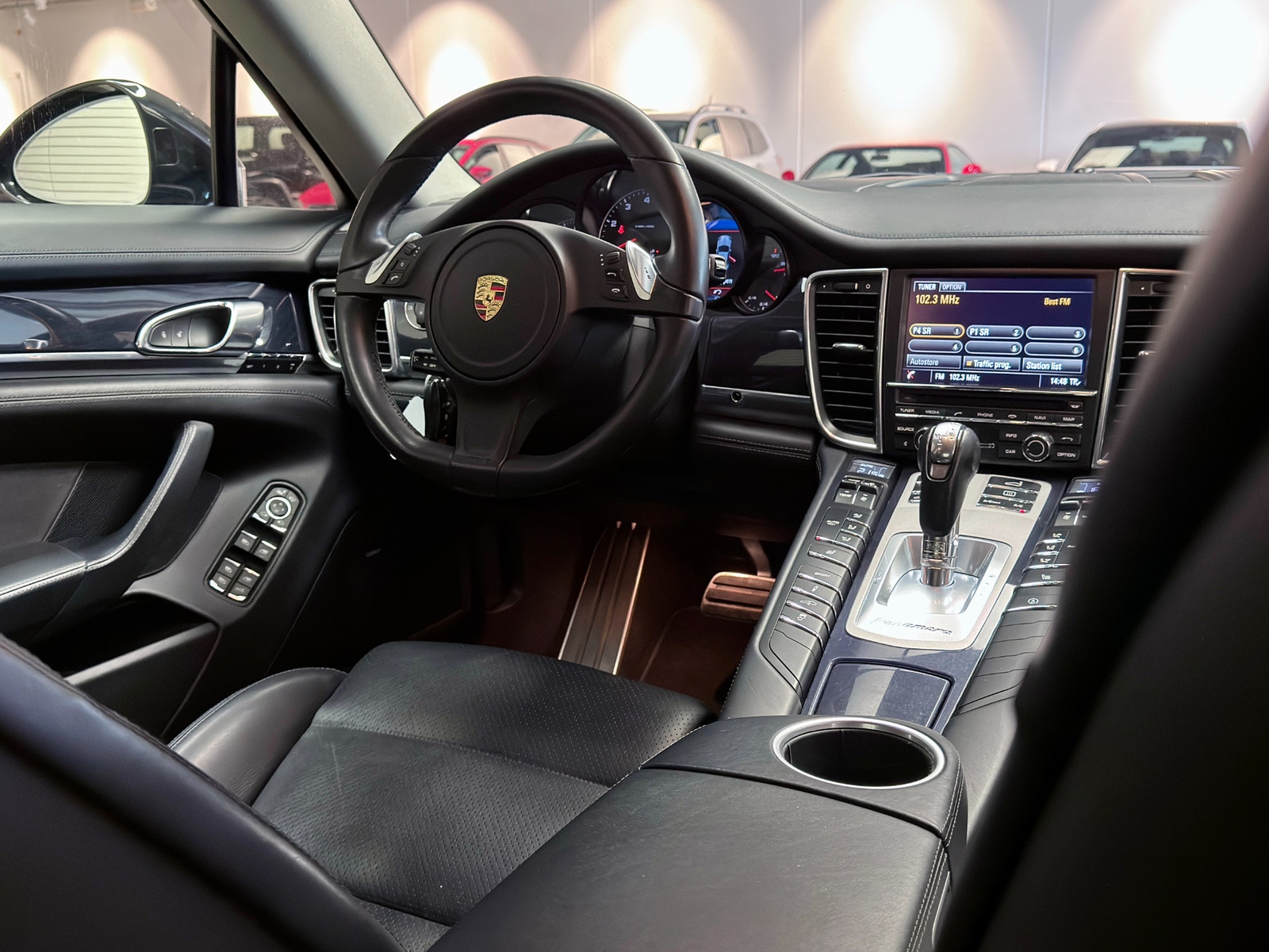 Porsche Panamera 4 PDK 310hk | Fint skick 2014 - miniatyr 16