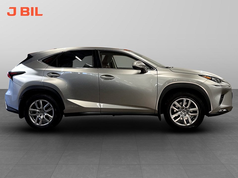 Bild på Lexus NX 300h 2.5 197hk Aut AWD - DRAG, B-KAMERA,1 ÄGARE