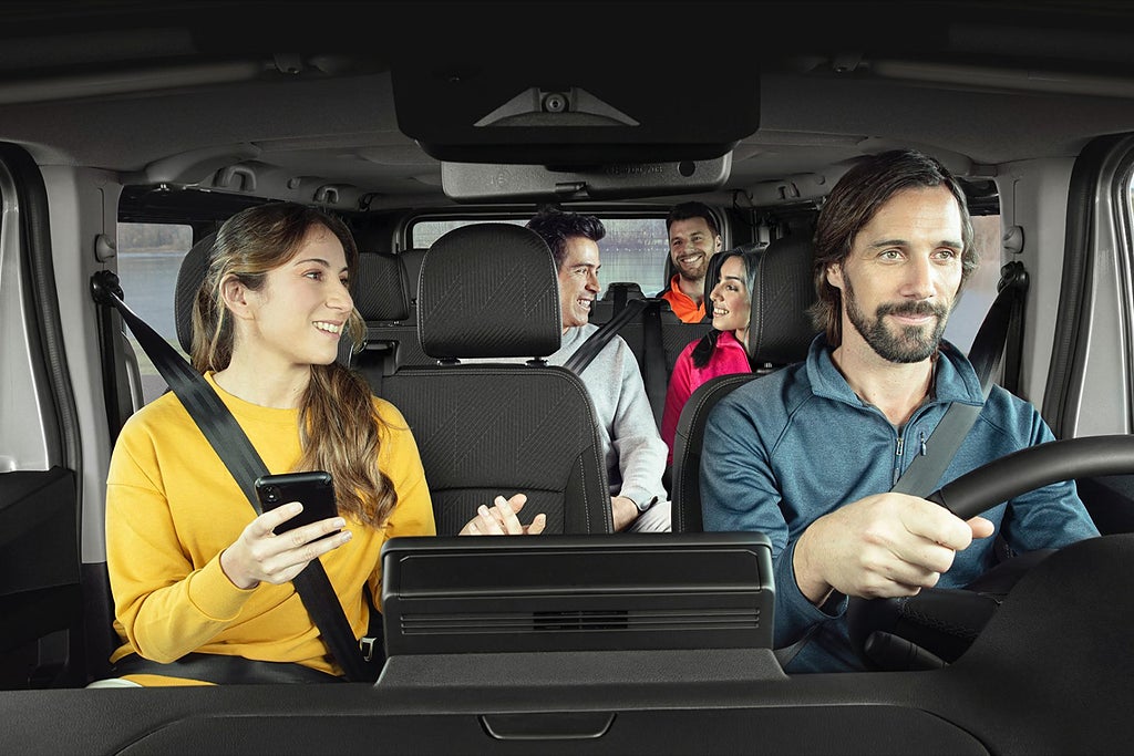 Nissan Primastar COMBI | 9 sits | Automat | N-Connecta