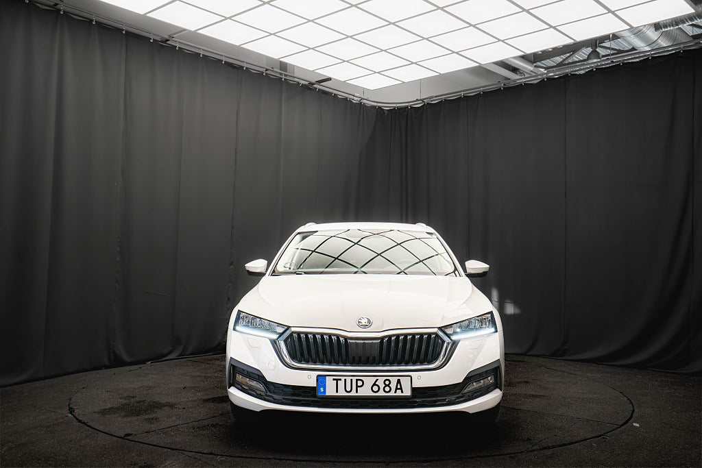 Skoda Octavia DRAG KAMERA CARPLAY RATTVÄRME 1-ÄGARE AUTOMAT