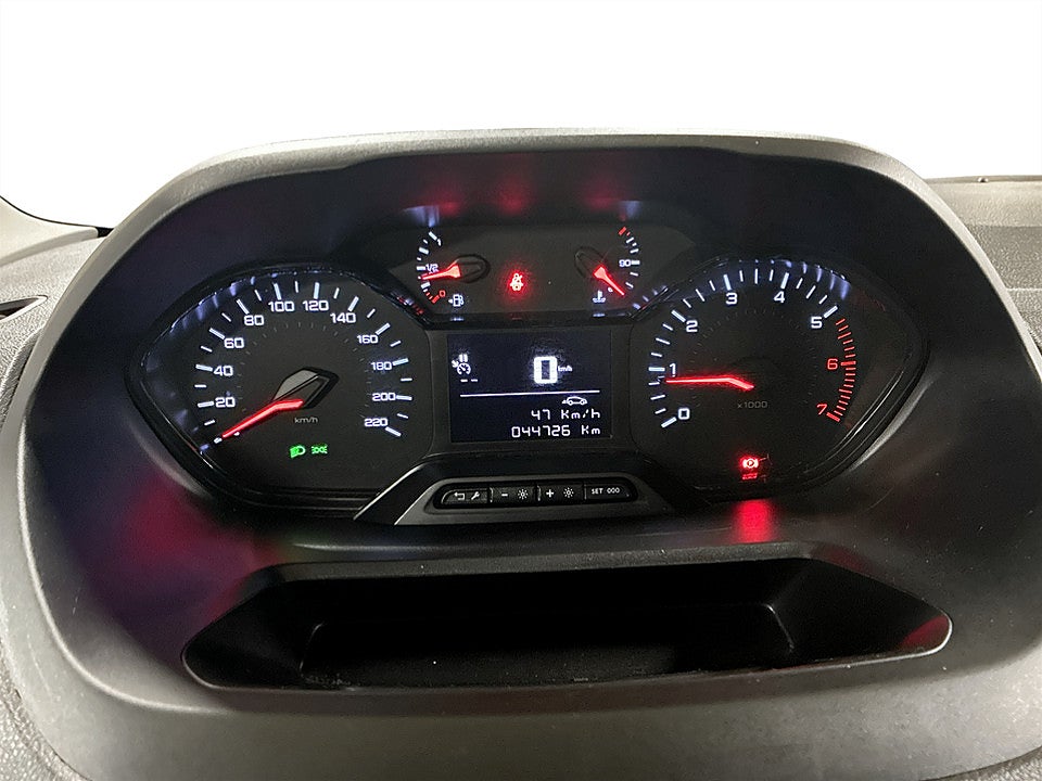 Bild på Peugeot Partner PRO+ L2 BlueHDi 100hk S&S Webastu Drag 