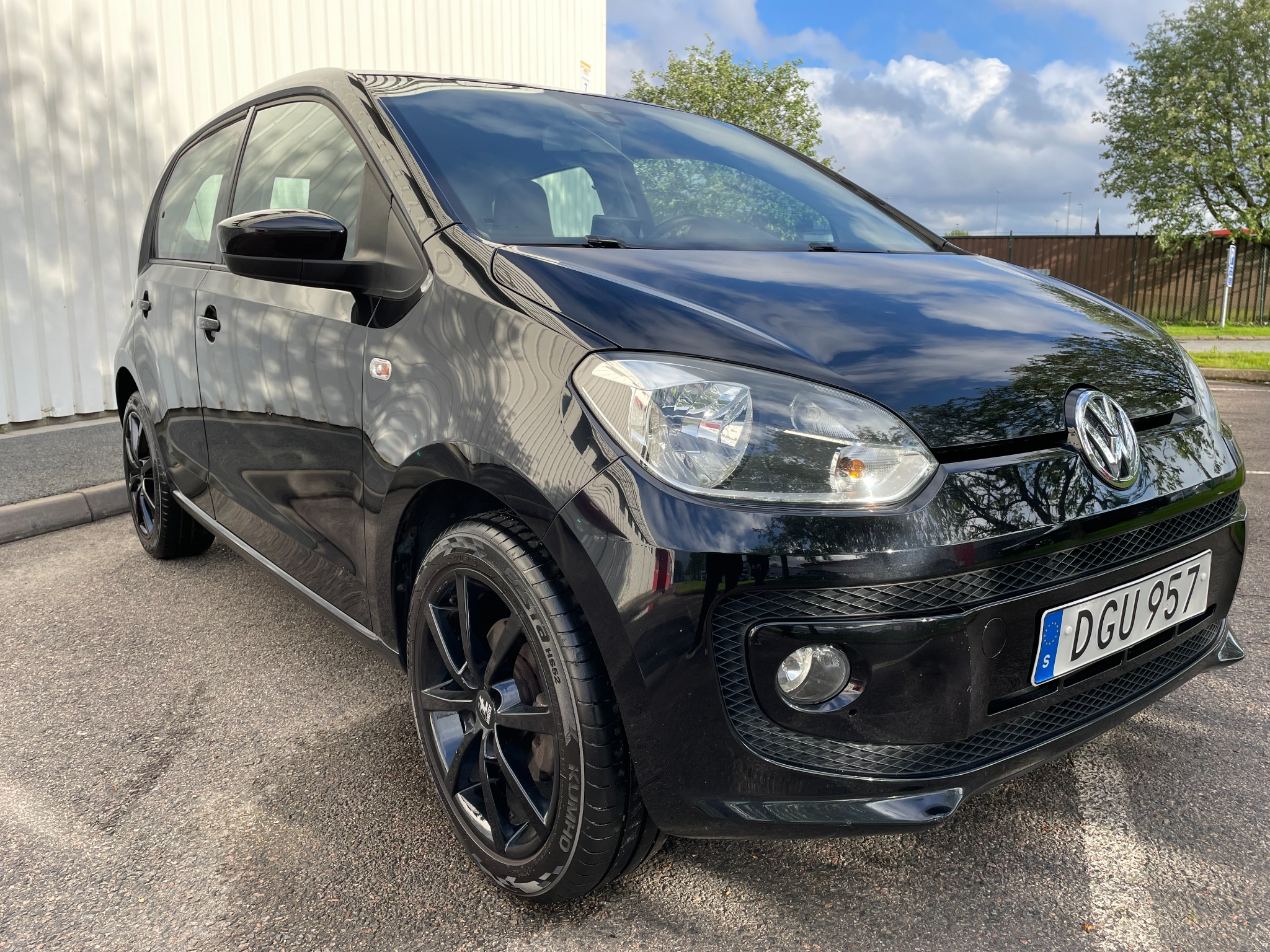 Volkswagen UP! 5-dörrar 1.0 MPI High Up 2016, bild 4/43