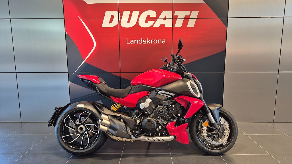 Ducati Diavel V4 