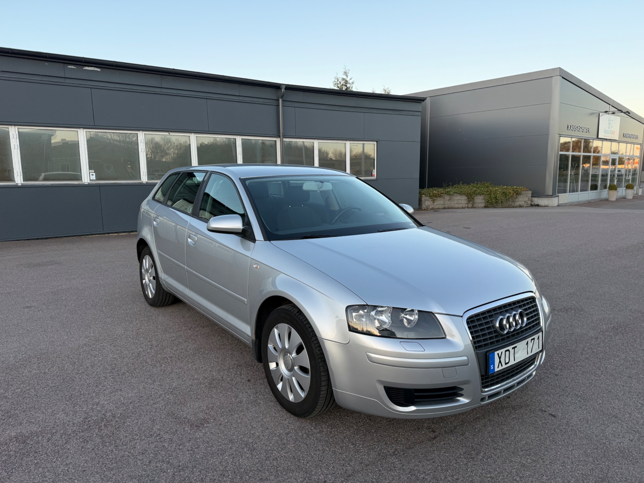 Audi A3 Sportback 2.0 FSI 2007, bild 3/52