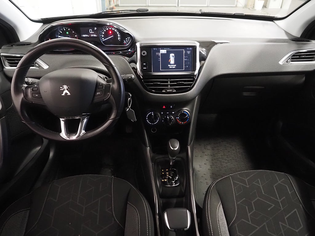 Peugeot 2008 1.2 PureTech 110hk EAT Automat 2016