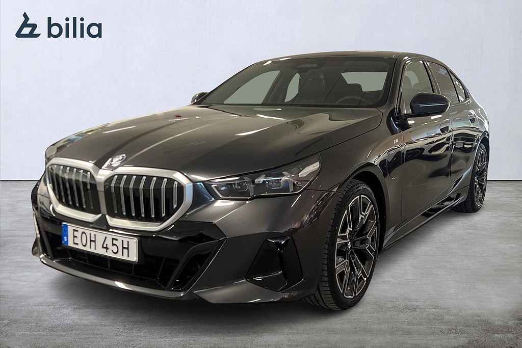 BMW 530e xDrive M-sport | Drag | Innovation | B&W | 20"