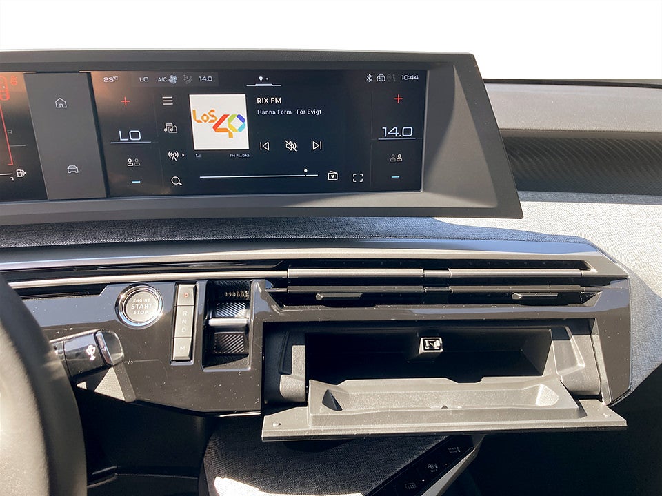 Bild på Peugeot 3008 Allure Hybrid 145hk Aut B-KAMERA CARPLAY