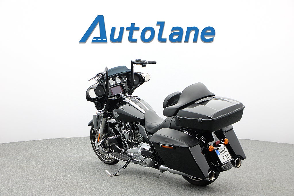 Harley-Davidson Street Glide Special* Radio / GPS Sommarkampanj 4,99%
