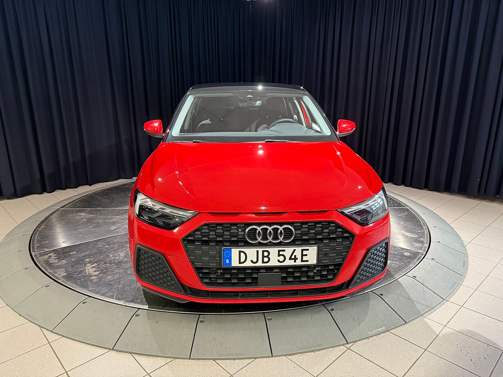 Audi A1 2022 - miniatyr 2