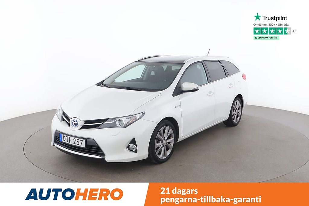 Toyota Auris Touring Sports Hybrid 1.8 / Pano, Keyless