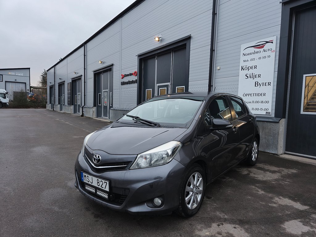 Toyota Yaris 5-dörrar 1.33 Dual VVT-i Active Euro 5 1ÄGARE,LÅGMILL