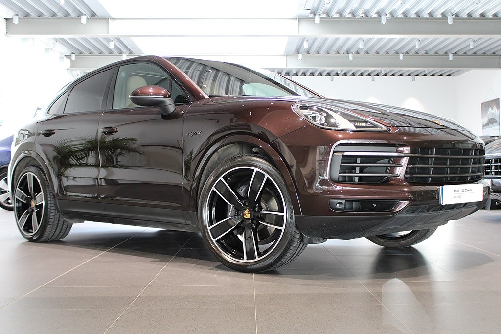 Porsche Cayenne Coupe E-Hybrid Platinum Edition